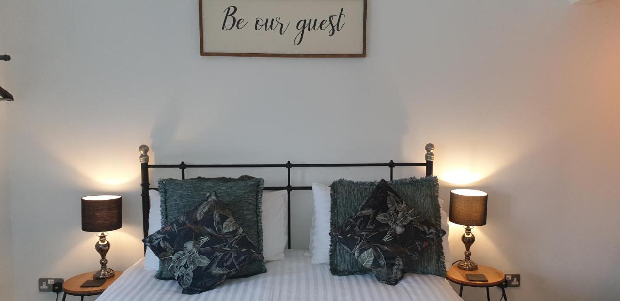 Monkton Court House B&B Honiton Szoba fotó